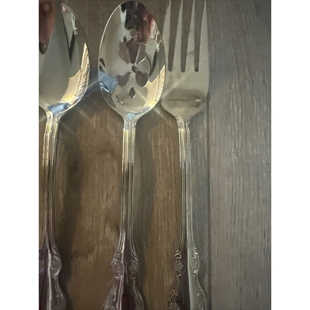 Wallace Silversmiths Camden 5 Serving Pieces Spoons, Fork,‎ Butter Knife